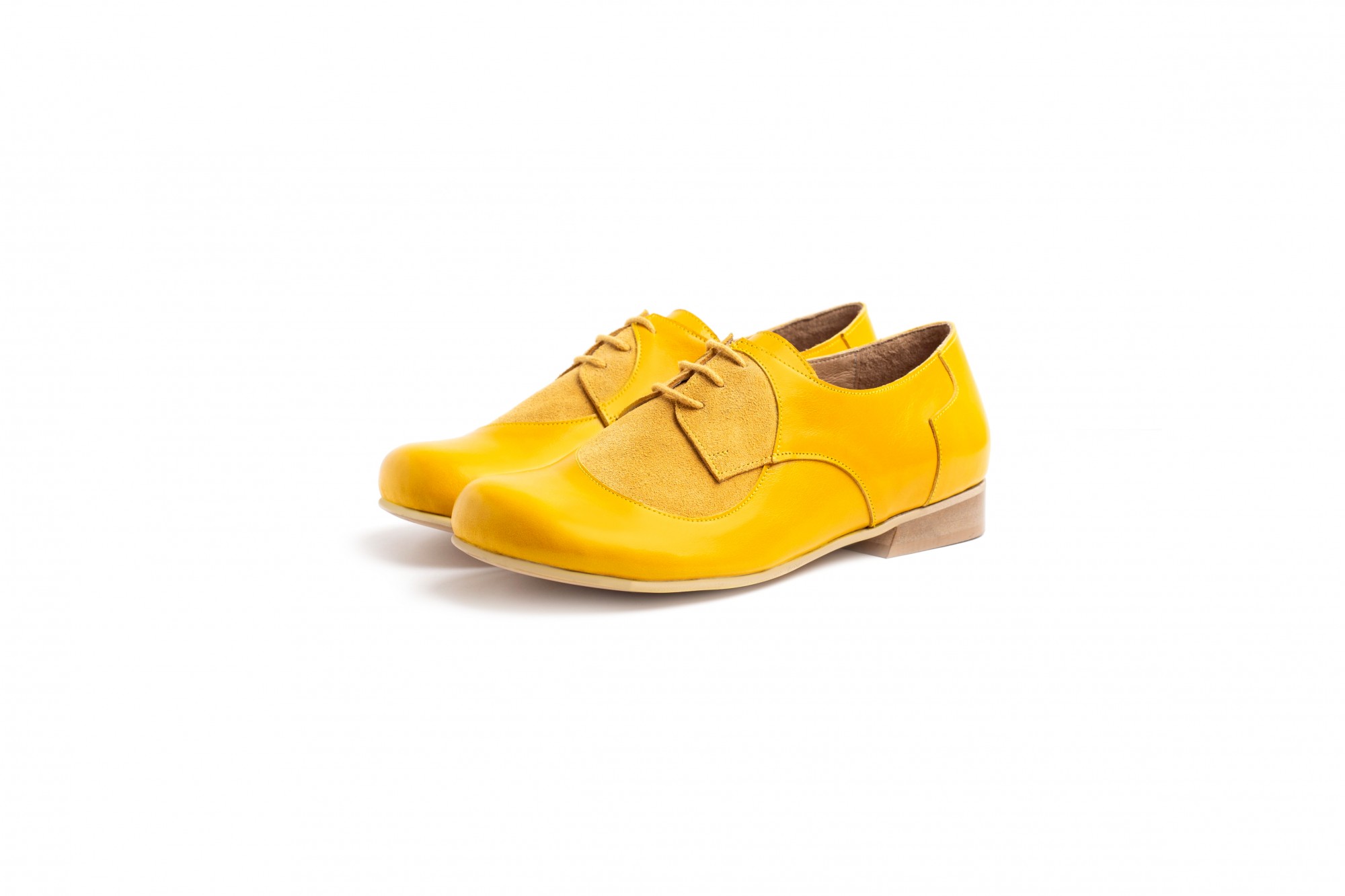 yellow oxford shoes